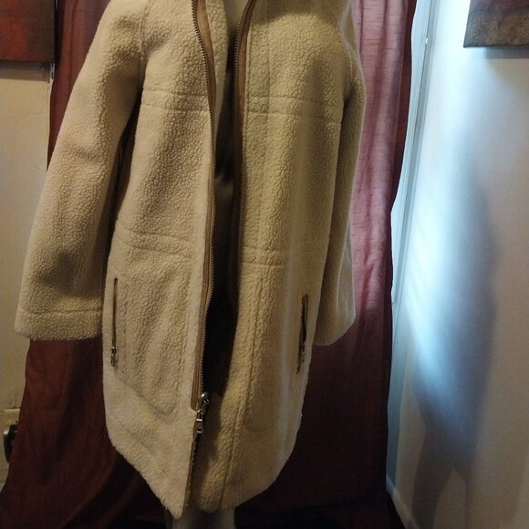 Reversible Sheepskin Heavy Hooded Winter Coat - Picture 15 of 16